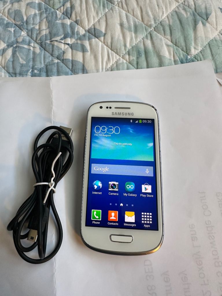 Samsung Galaxy S III mini GT-I8200N – White, Good Condition