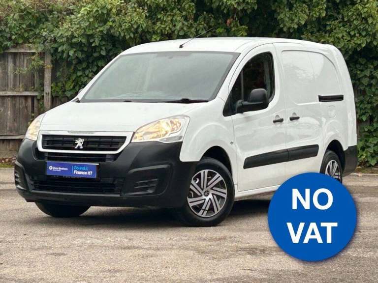 2017 Peugeot Partner 1.6 BlueHDi 756 S Panel Van 6dr Diesel Manual L2 (112 g/km, 97.64 bhp) Panel...