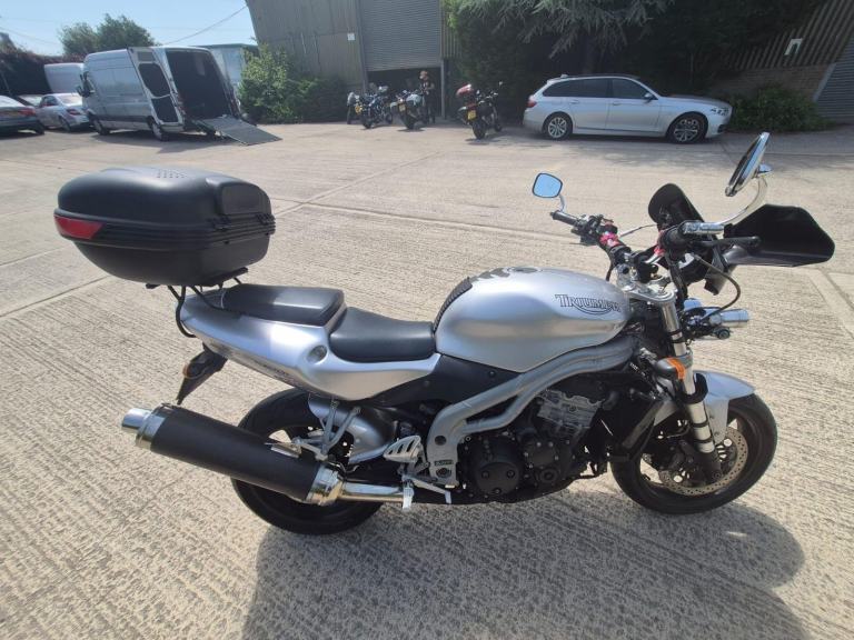 2001 Y Triumph Daytona 955 Top Box Speed Triple Replica 32687 Miles