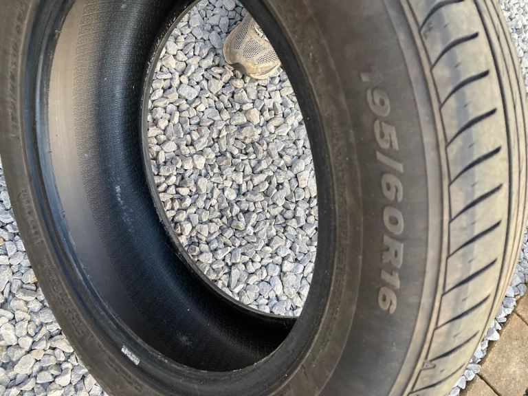 Car tyre Nexen 195/60 R16 N Blue HD Plus Excellent condition