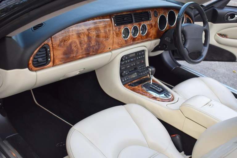 2005 Jaguar XK8 4.2 2dr Auto CONVERTIBLE PETROL Automatic