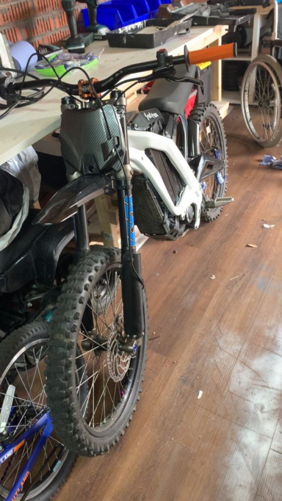 Surron Light Bee X Electric Mountain Bike – White, Good Condition