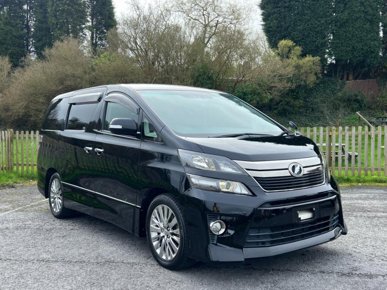 2013 '63' TOYOTA VELLFIRE 2.4 GOLDEN EYES 2 EDITION *HUGE SPEC & UK NAV* ALPHARD