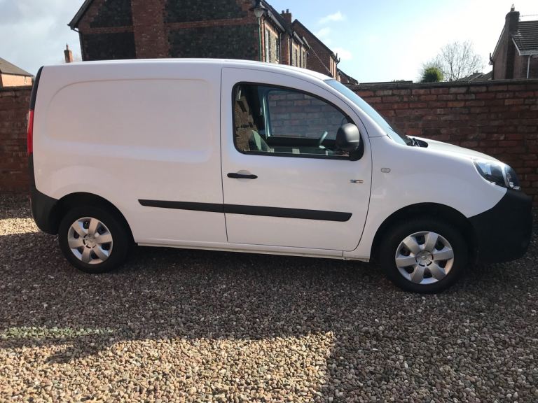 2020 RENAULT KANGOO  ELECTRIC — 18000 MILES
