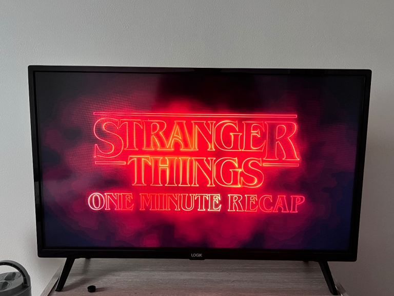 32 Inch HD LED SMART TV