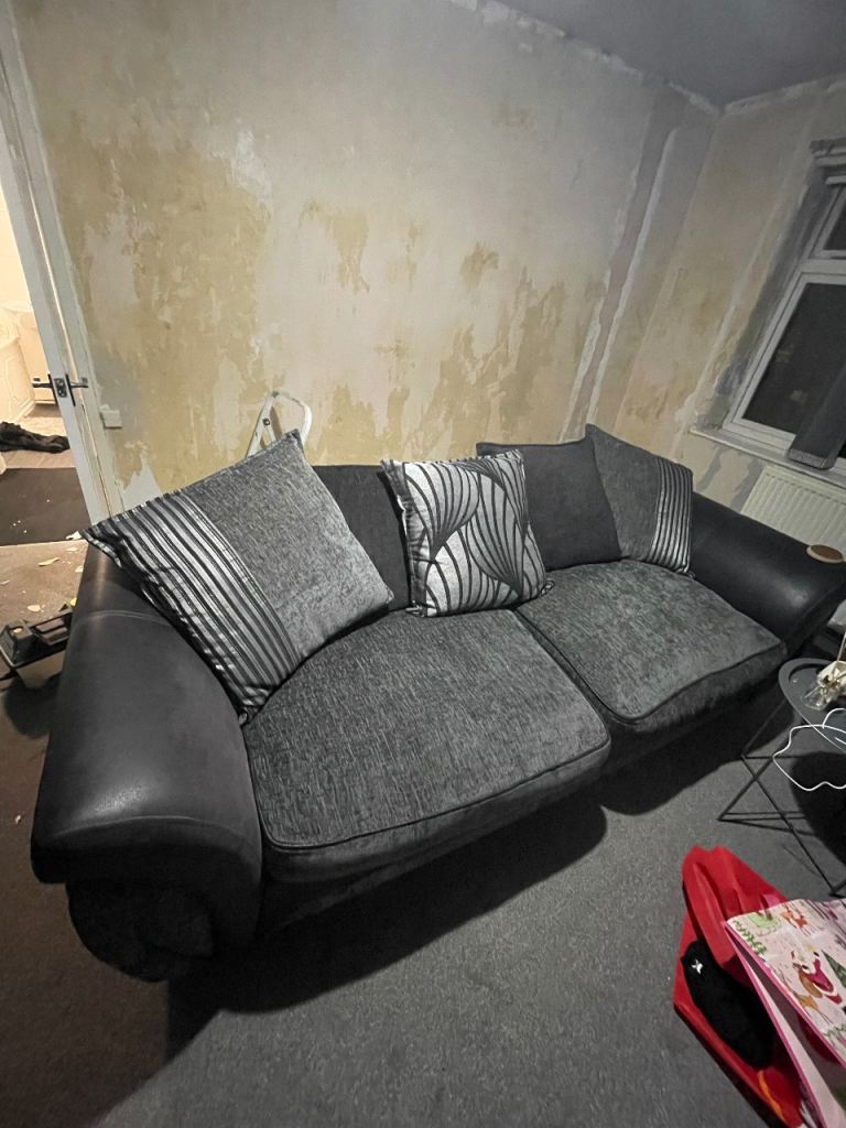 4 seater sofa dfs 