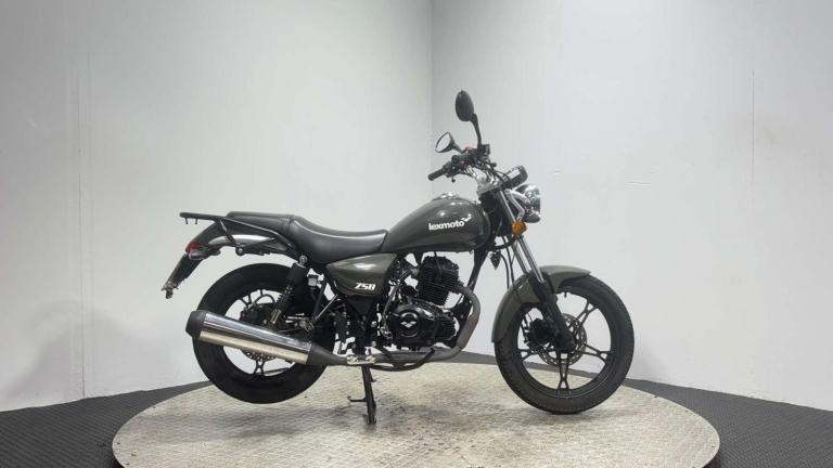 Lexmoto ZSB 2022 ONLY 3K RUNS WELL 1 OWNER LIGHT 125CC PROJECT BIKE LEARNER