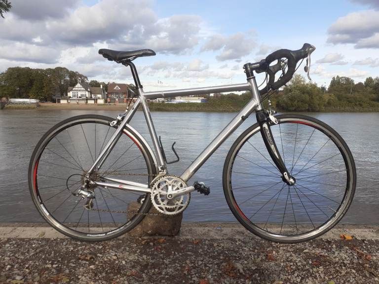 Genesis road bike (with SHIMANO ULTEGRA)  large, 58cm , great condition