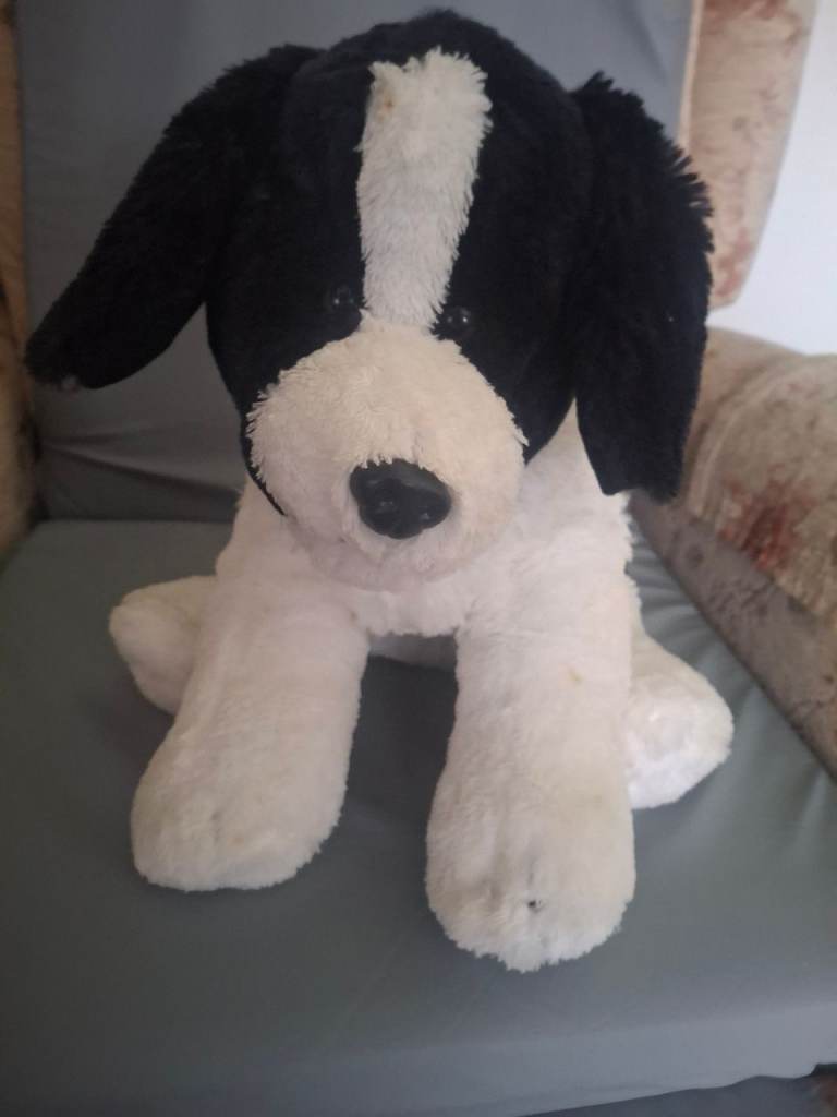 SOFT CUDDLY TOY PUPPY/DOG  