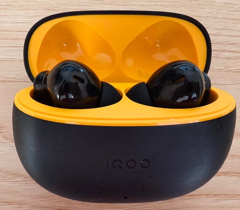 iQOO TWS 1i bluetooth Earphone Low Gaming Delay 3D Surround Sound AI 45H