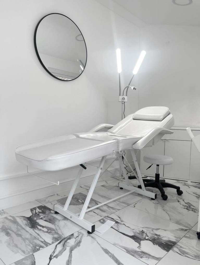 Private Beauty Room to Rent – South Norwood | £500pm