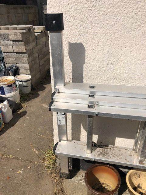 Aluminium Triple Extension Ladder – Good Condition