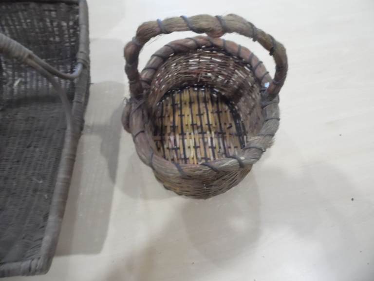 Small Woven Basket with Handle – Good Condition