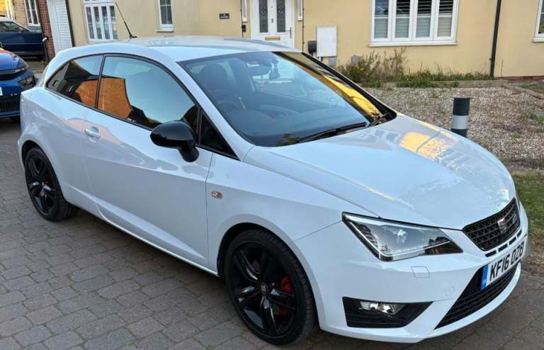 2016 SEAT Ibiza 1.8 TSI Cupra Black 3dr Hatchback PETROL Manual