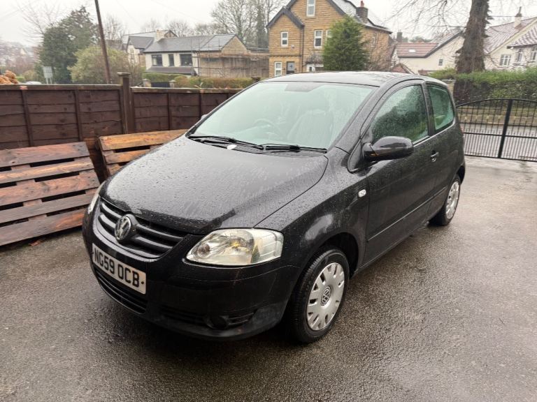 Volkswagen, FOX, Hatchback, 2010, Manual, 1390 (cc), 3 doors