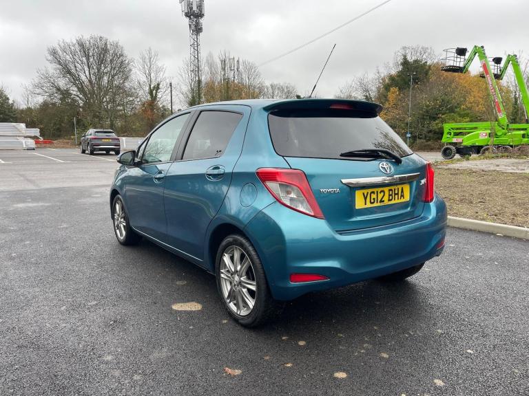2012 Toyota Yaris 1.33 VVT-i SR 5dr Multidrive S HATCHBACK PETROL Automatic