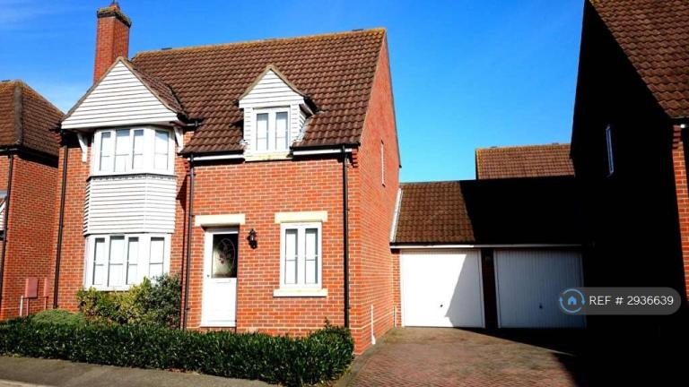 3 bedroom house in Cypress Court, Dunmow, CM6 (3 bed) (#2936639)