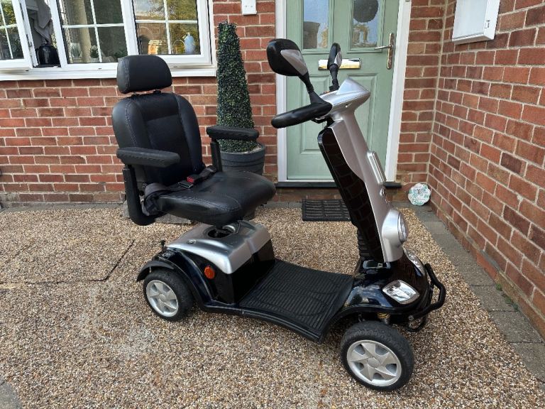 Kymco Midi XLS 8mph mobility scooter , good batteries 