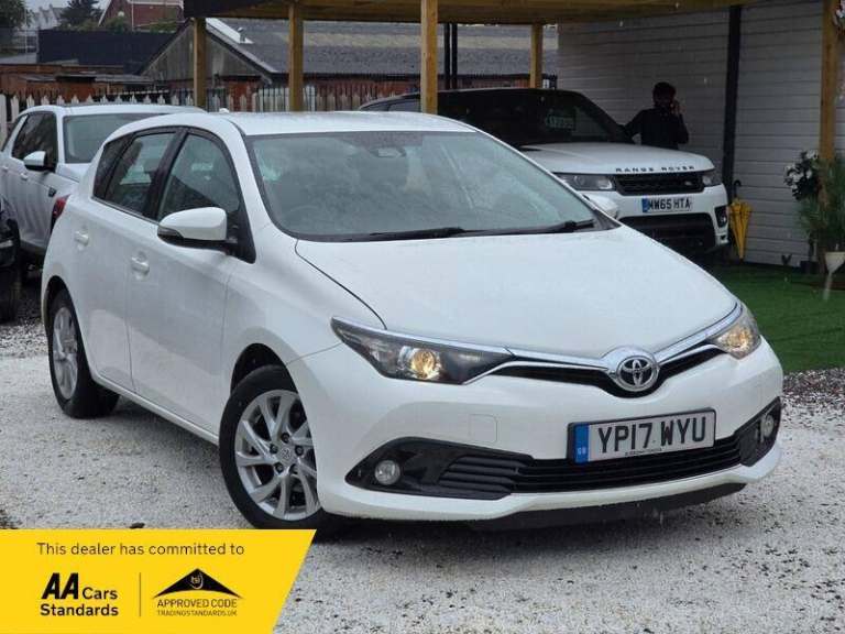2017 Toyota Auris 1.2 VVT-i Business Edition Euro 6 (s/s) 5dr (Safety Sense) HATCHBACK Petrol Manual