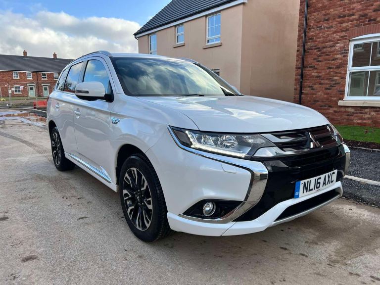 Mitsubishi, OUTLANDER, Estate, 2016, Other, 1998 (cc), 5 doors