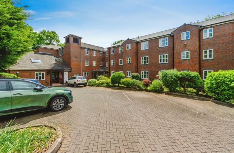 2bed flat to let (walsall