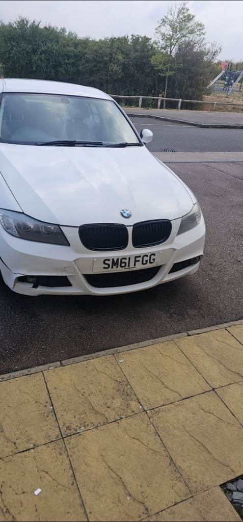 BMW, 3 SERIES, Saloon, 2011, Manual, 1995 (cc), 4 doors