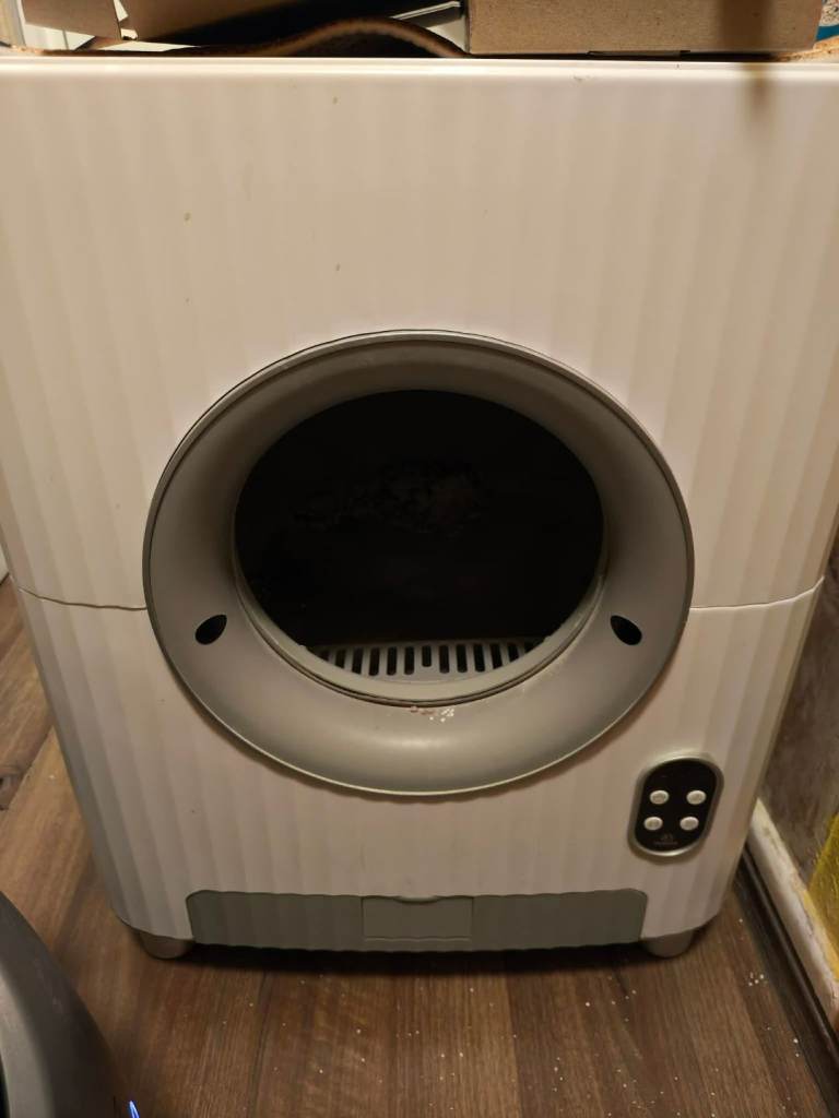 Self Cleaning Cat Litter Tray