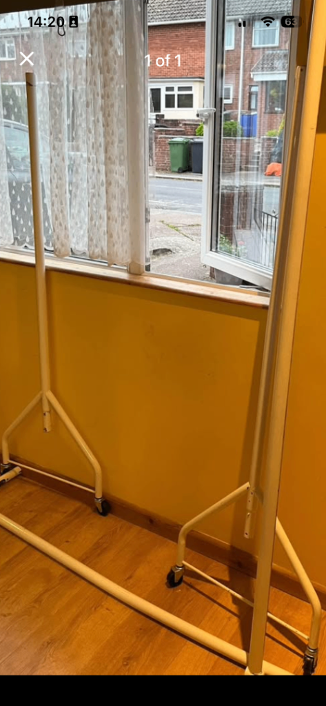 6ft clothes rail