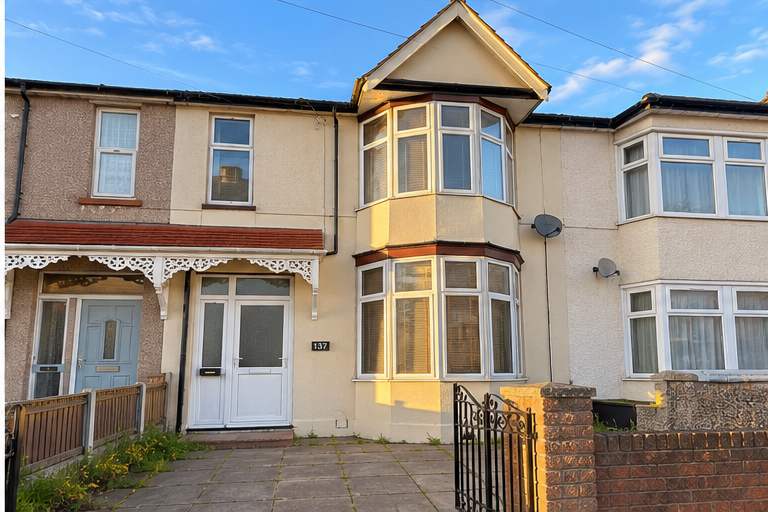 Discover the perfect family residence with this 4-bedroom house on Breamore Road
