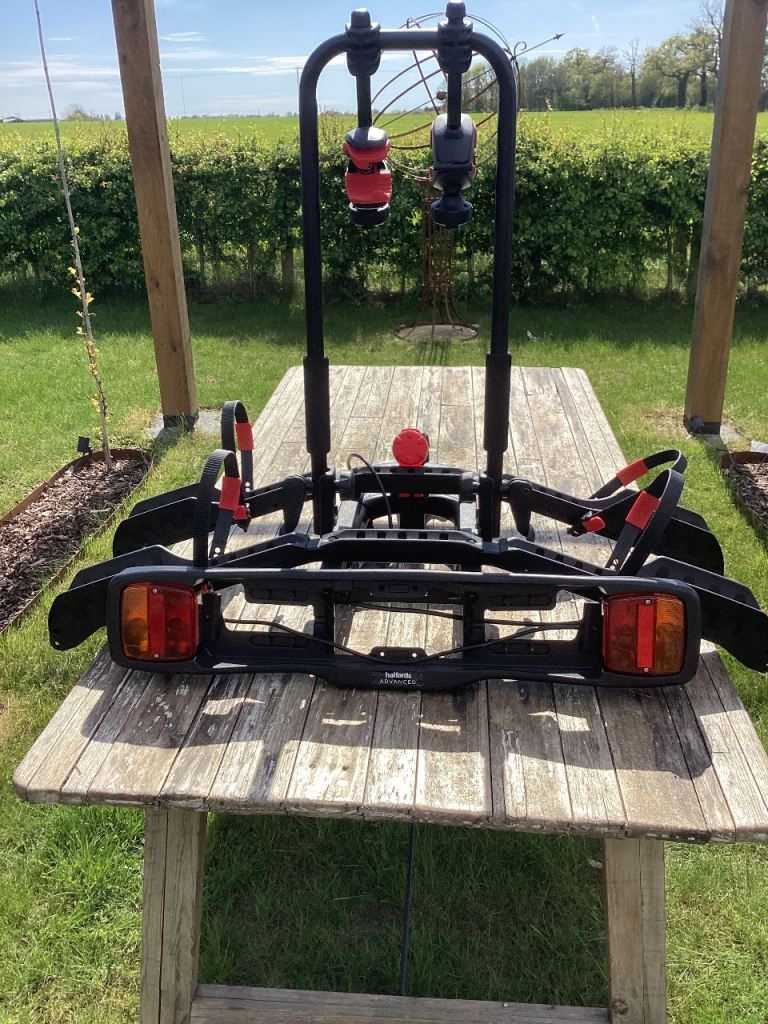 Halfords Advanced 2 bike tow bar mounted bike carrier