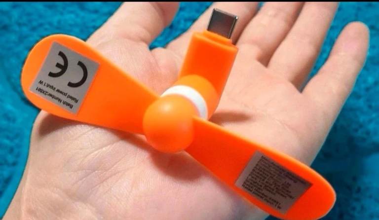 USB Type C Fan Plug - Into Your Mobile - Brand New