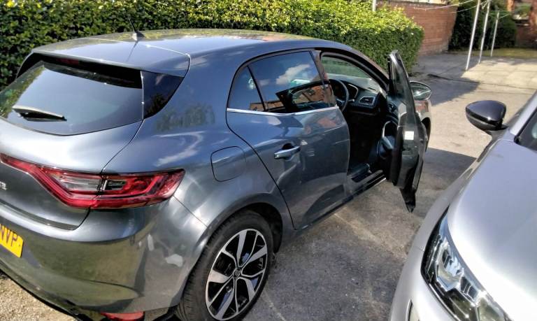 Renault, MEGANE, Hatchback, 2019, Manual, 1332 (cc), 5 doors