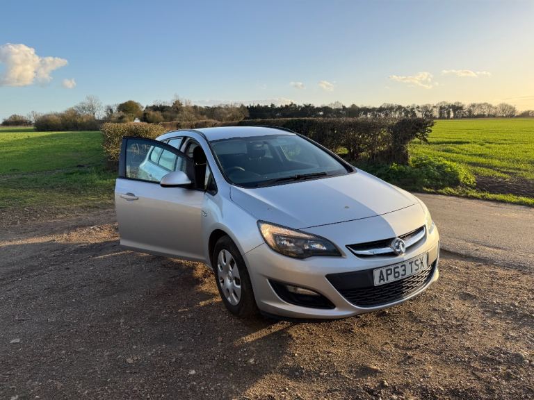 Vauxhall, ASTRA, Estate, 2013, Manual, 1248 (cc), 5 doors