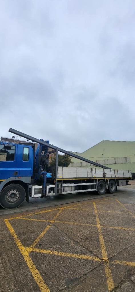 Steel handling and crane assistance 