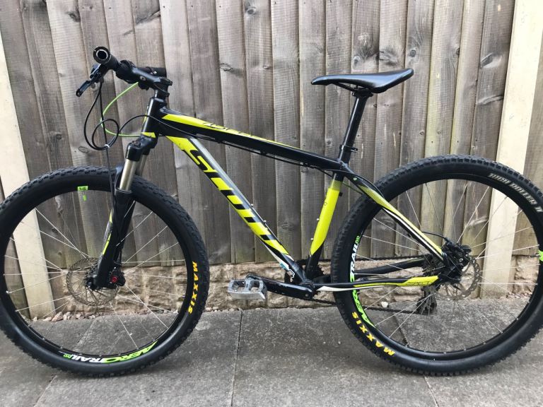 SCOTT 730 Aspect 27.5 Hydraulic Mountain Bike - Mint Condition 
