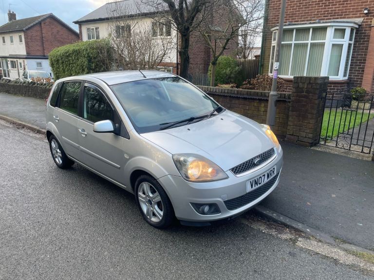 Ford Fiesta zetec 1.25 LOW MILEAGE