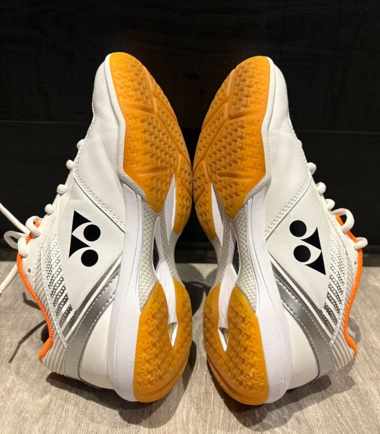 Yonex Court Shoes (Very Good Condition)
