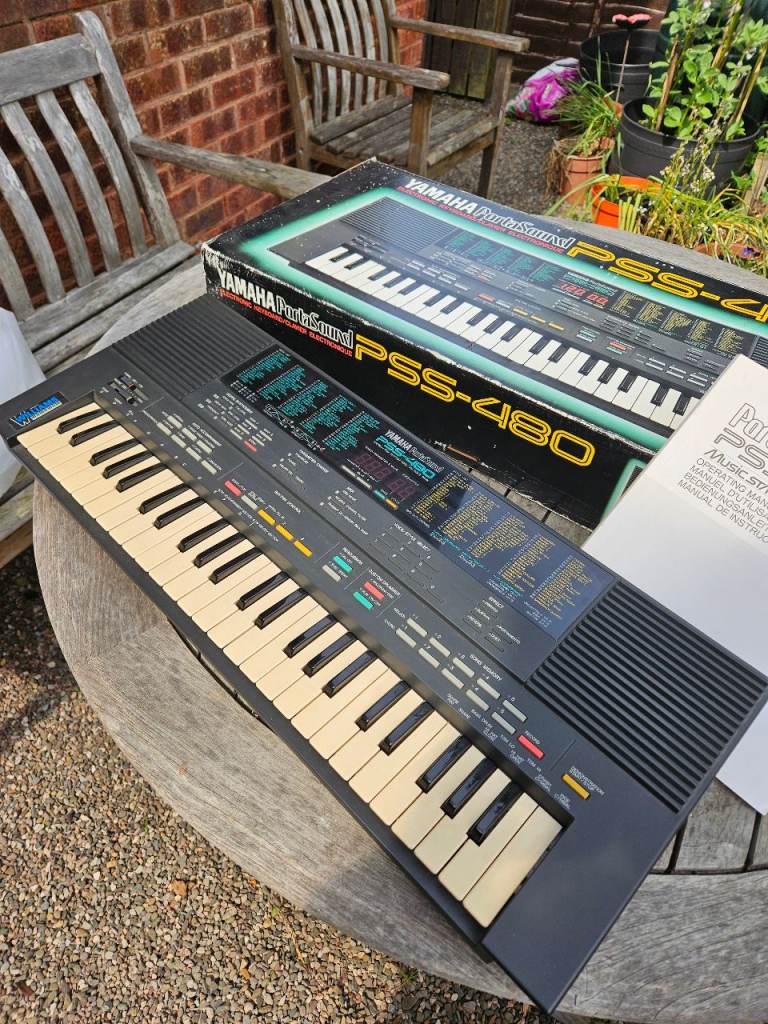Yamaha portasound organ  PSS-480
