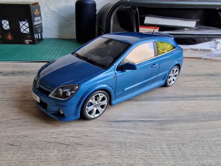OTTO 1:18 Scale Resin Model Car -  2006 Opel Astra H OPC - Arden Blue OT473 model car/diecast