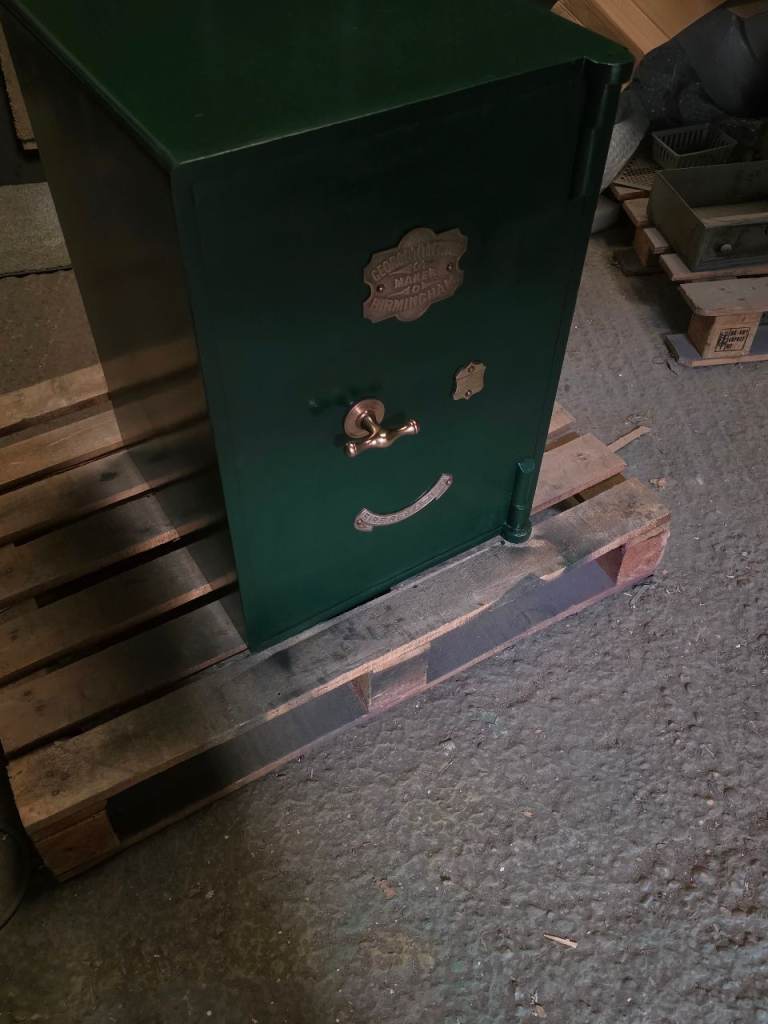Vintage George Titterton Fire Resisting Safe - Green, Good Condition