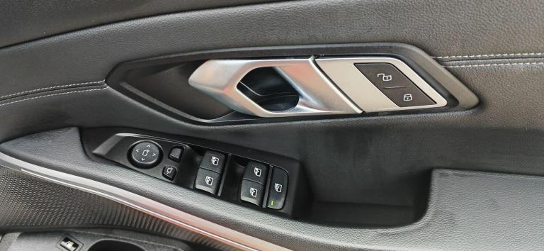 2019 BMW 3 Series 2.0 330e 12kWh M Sport Auto Euro 6 (s/s) 4dr SALOON Petrol/Electric Hybrid Auto...