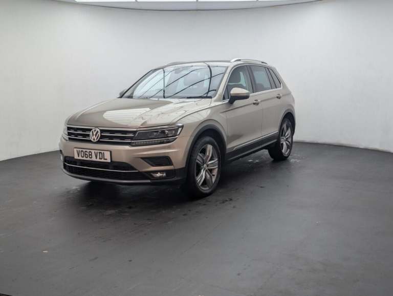 2018 Volkswagen Tiguan 2.0 TDI SEL SUV 5dr Diesel Manual 4Motion Euro 6 (s/s) (150 ps) CRUISE CON...