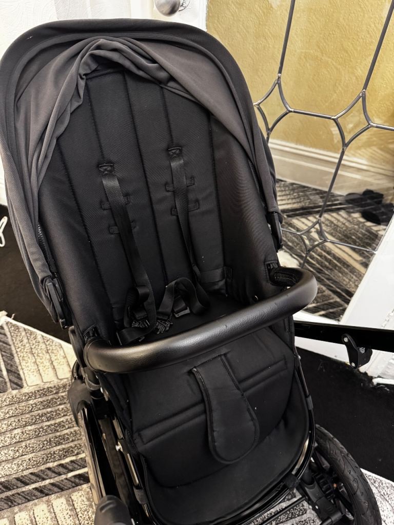 image for Ickle Bubba Black&Grey Stroller