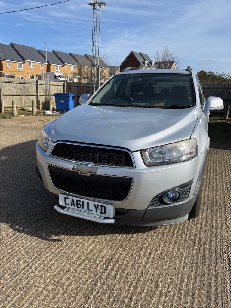 11 months mot 7 seater Chevrolet, CAPTIVA, Estate, 2012, Manual, 2231 (cc), 5 doors