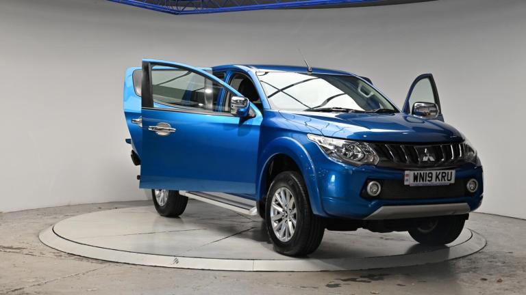 2019 Mitsubishi L200 2.4 DI-D DC Barbarian 4WD Euro 6 4dr PICK UP Diesel Manual