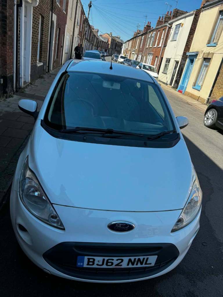 Ford, KA, Hatchback, 2012, Manual, 1242 (cc), 3 doors