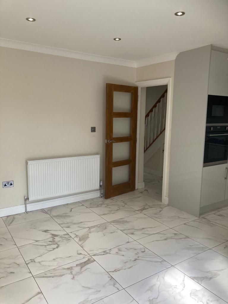 3 Bedrooms fully furnished house  family house