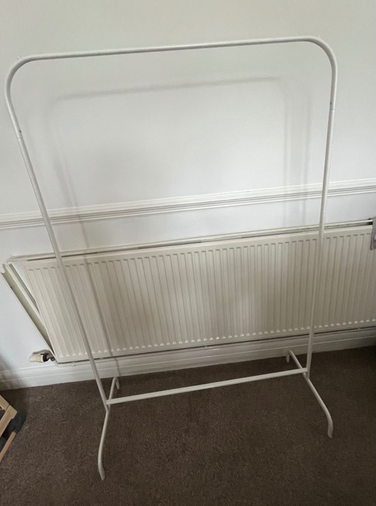 White Metal Clothes Rail – Good Condition