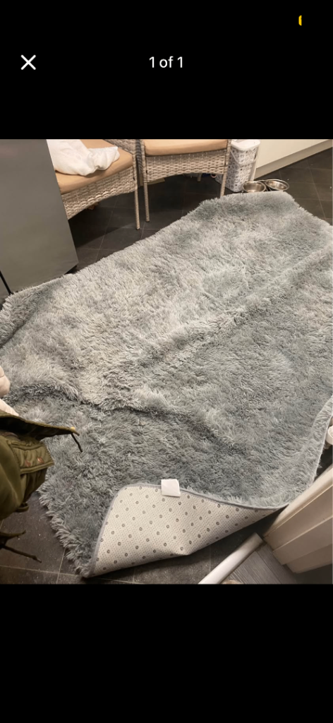 Largs grey fluffy rug 