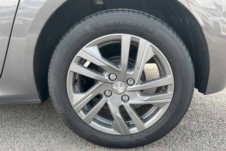 2022 Peugeot 208 1.2 PureTech Active Premium 5dr HATCHBACK PETROL Manual